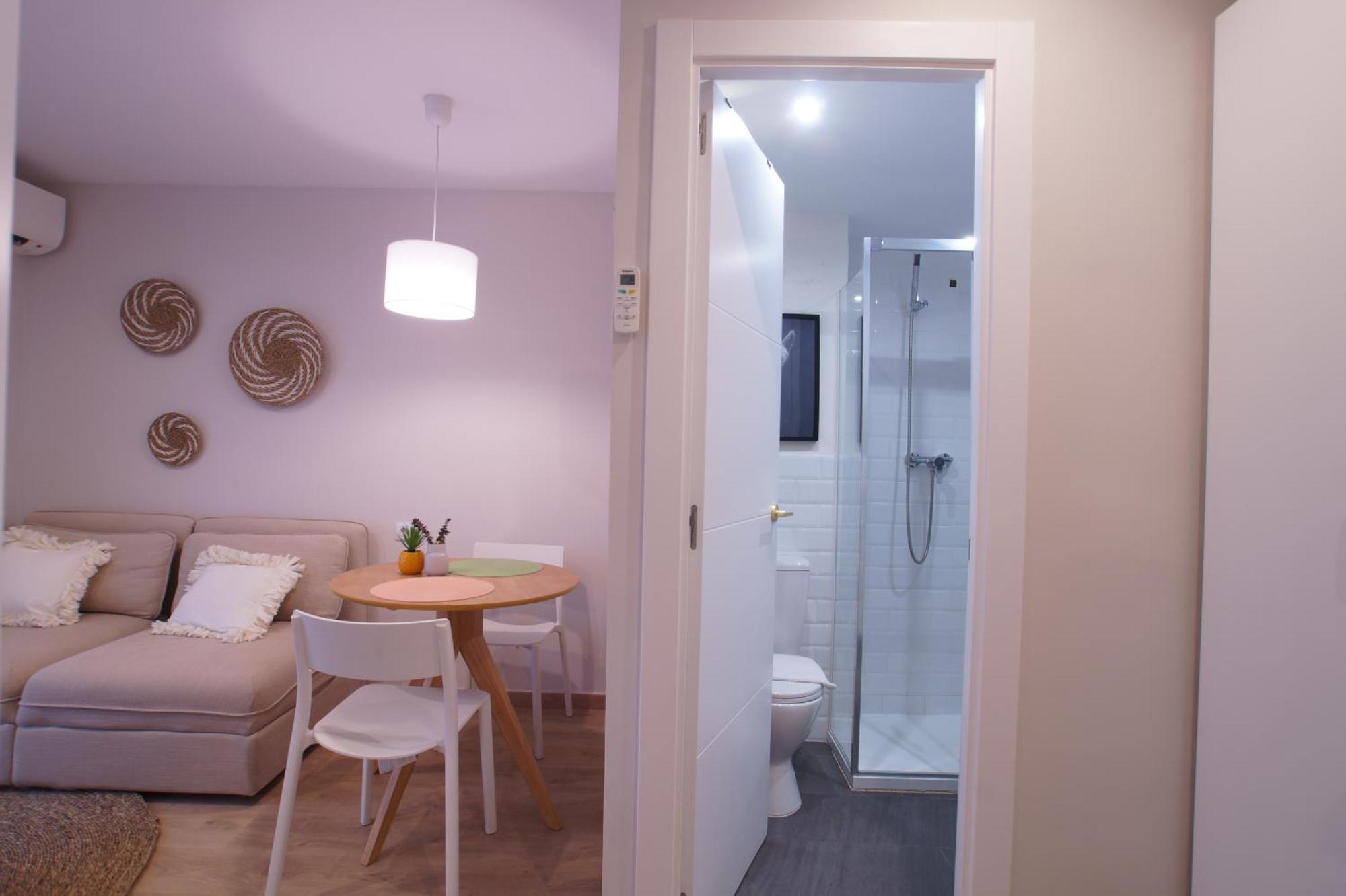 Budget 14 Apartment